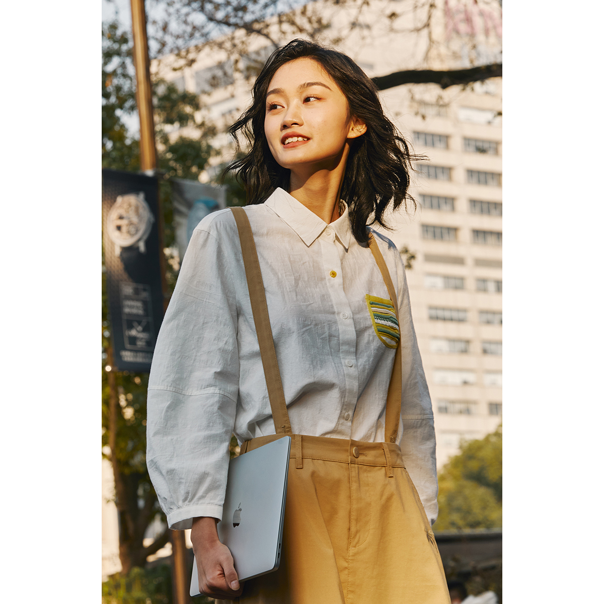 飞鸟和新酒商场同款2024春季新款短款宽松白色衬衫女FZ41008016