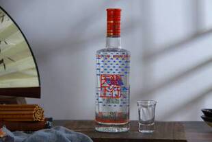 52%VOL 龙行天下酒 1996 礼盒装 瓶浓香型10年以上陈酿 500ML