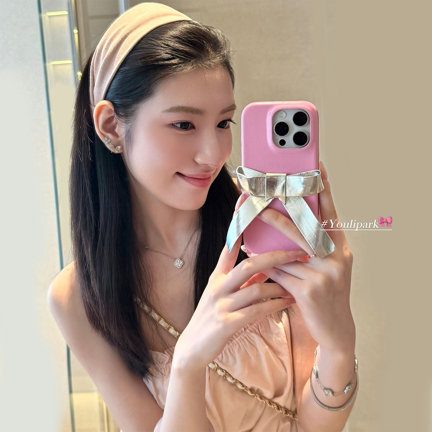 由里公园ins韩系少女甜美芭比粉立体蝴蝶结15适用17pro苹果