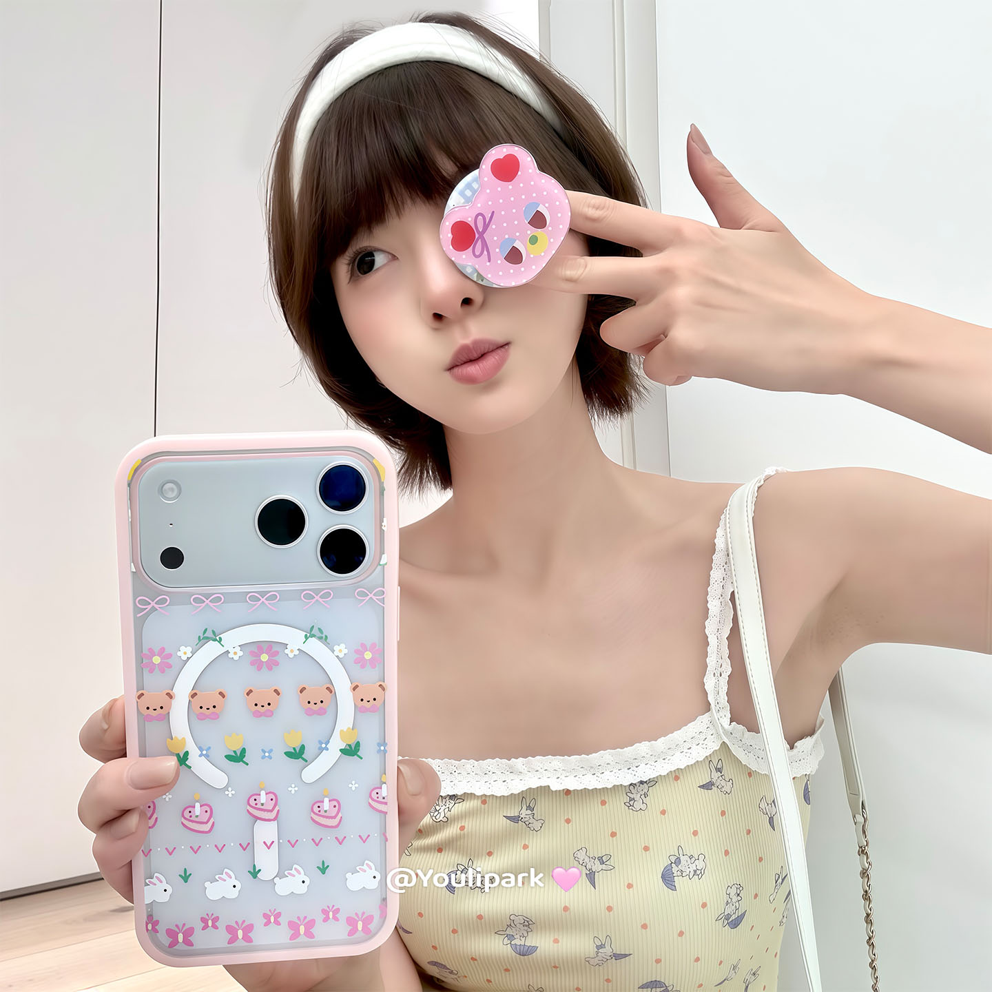 由里公园ins甜美可爱蛋糕兔兔小熊磁吸支架17适用苹果18Pro手机壳iPhone18ProMax全包新款16Promax保护套16女