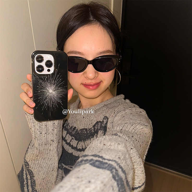 苹果手机壳少女简约黑色梦幻烟花