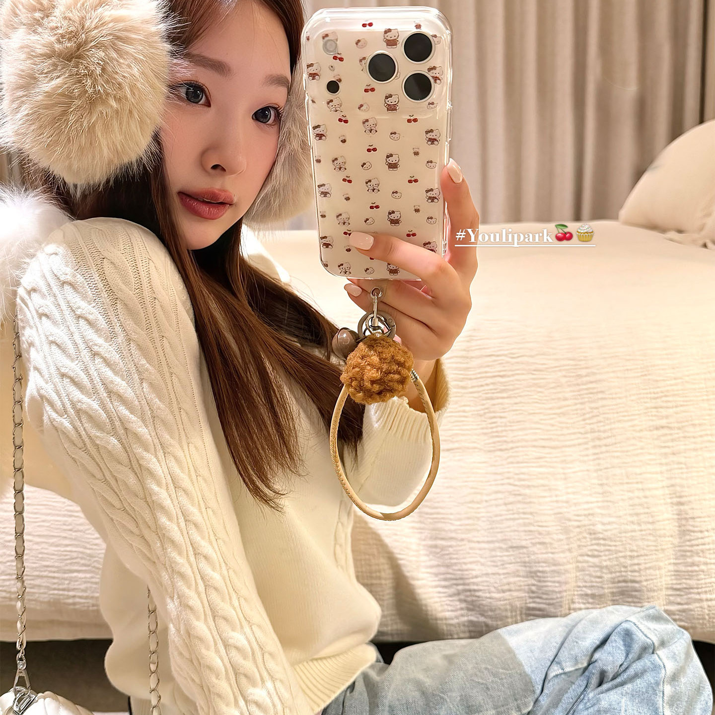 可爱满屏樱桃猫咪插画苹果手机壳