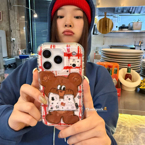 秋冬可爱格纹涂鸦小熊苹果手机壳