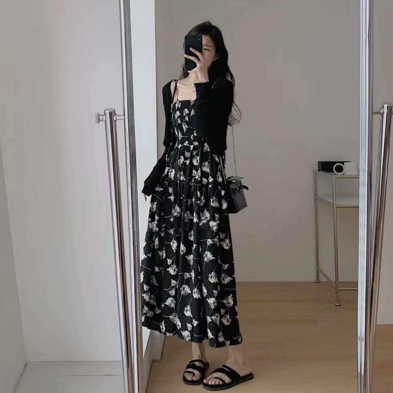 大码女装2025新款长袖开衫显瘦温柔风法式吊带连衣裙两件套碎花裙图片