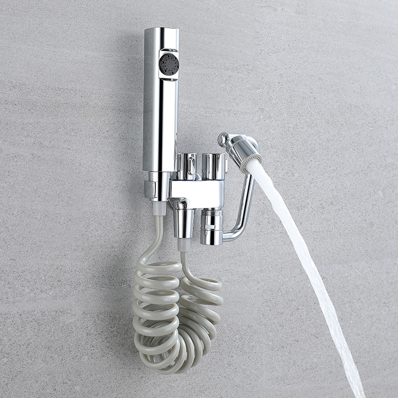 一进二出水龙头带喷枪马桶伴侣