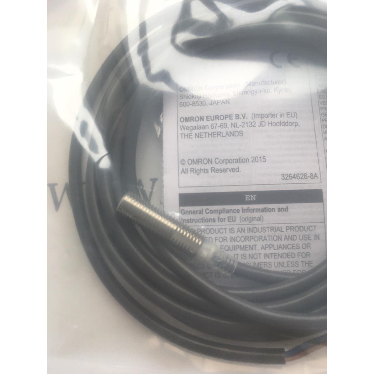 接近开关 现货直销 E2EM-X2C2