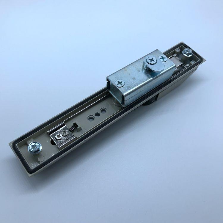 MS830米黄无拉杆平面锁，工业柜门锁，配电箱门锁，机箱机柜锁