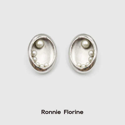Ronnie Florine 手工高冷小姐系列 雾面珍珠睡莲耳钉