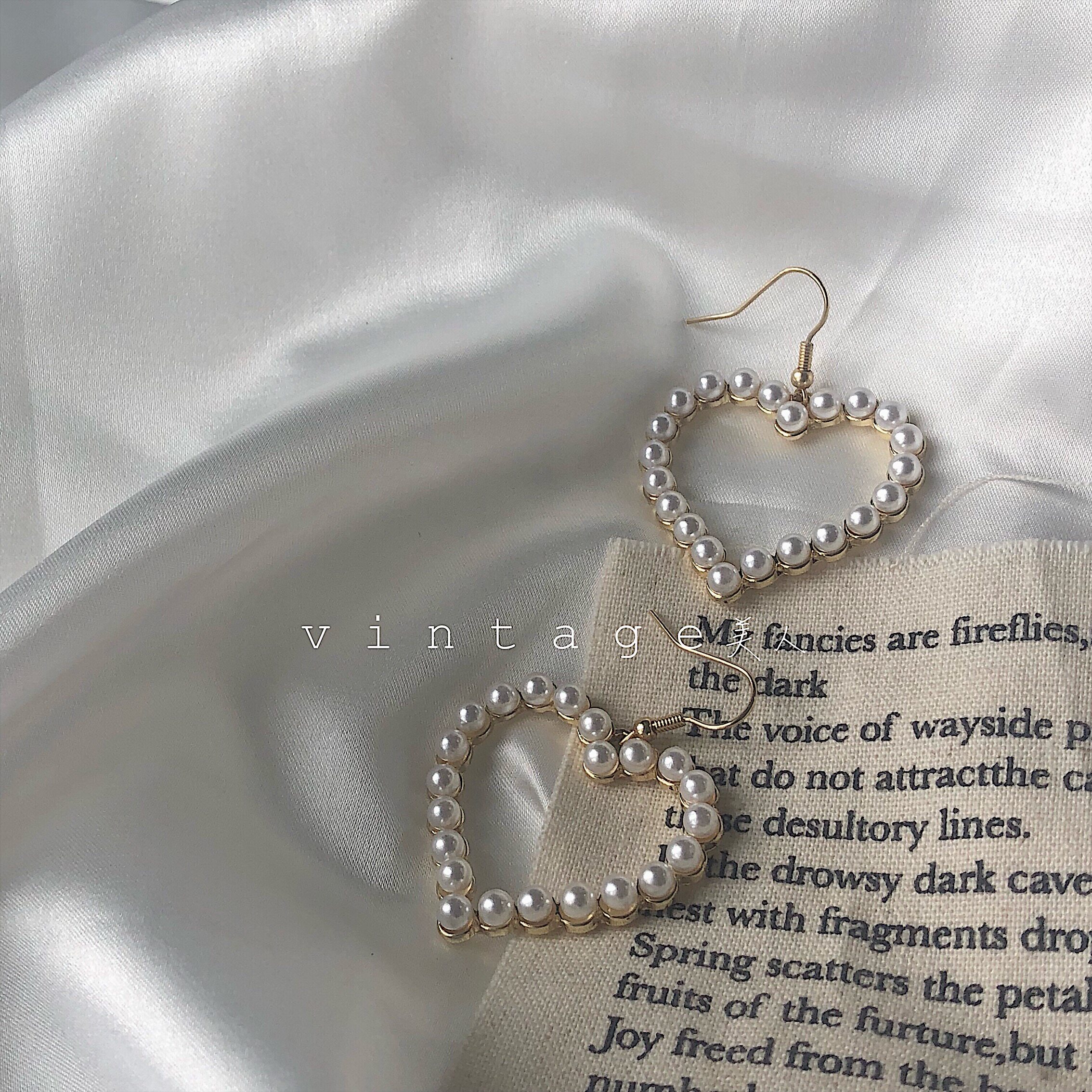 少女的祈祷。复古油画少女心温柔日系风爱心镶嵌珍珠耳环耳夹在类目 饰品/流行首饰/时尚饰品新, 耳饰, 耳环中 - 来自Buy2taobao.com提供专业的淘宝代购服务