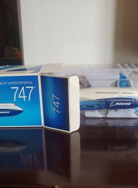 波音747模型，波音原厂747-8 intercontinental模型，拆开过未曾