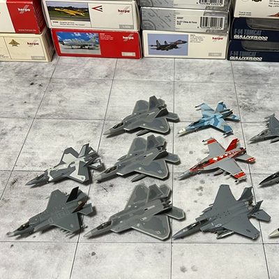 herpa hogan gulliver200 1/200 F-35 F-22 F/A-18 F-16 F-15 F-1