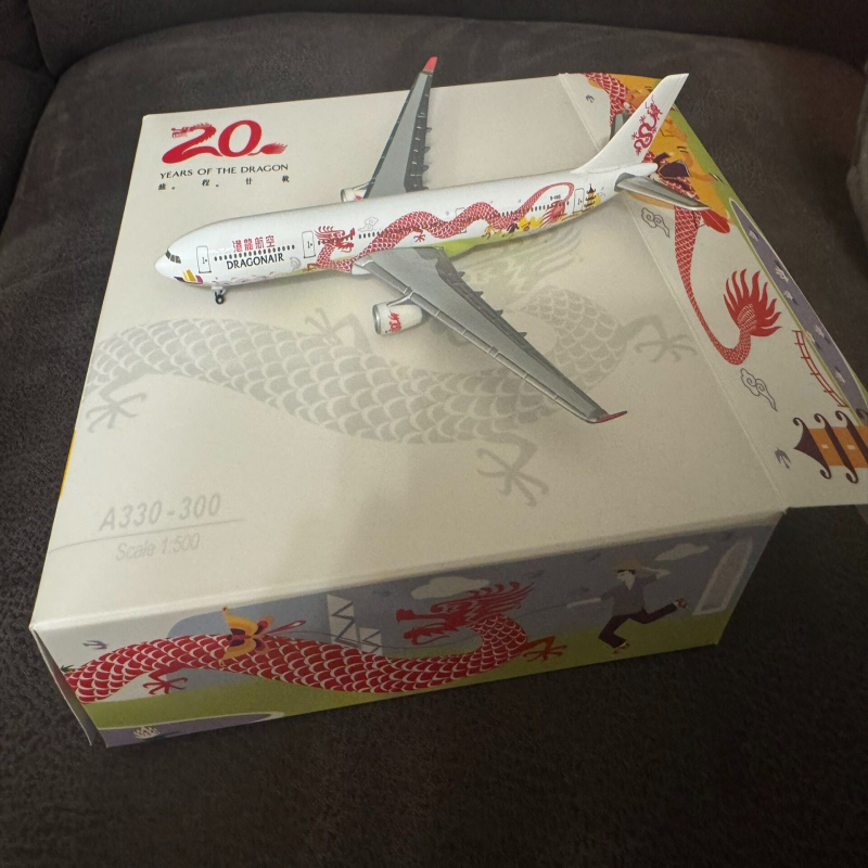 港龙航空20周年限定A330-300飞机模型，德国Herpa官方1:500合金版