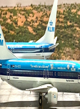 JC KLM荷兰皇家航空737-400 PH-BDS