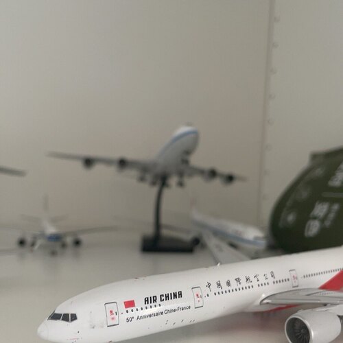 出NG国航中法建交50周年777，瑕疵在图片起落架还在 1:400 飞机