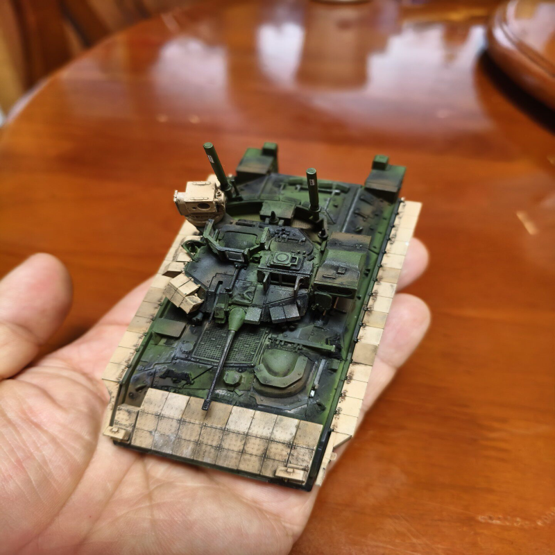 MENG拼装模型 72-005 M2A3“布雷德利”BUSK III步兵战车 1/72,