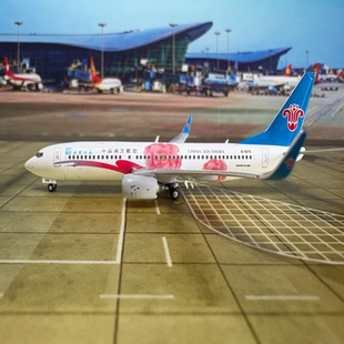 #飞机模型 1/400 JC 中国南方航空公司 波音737-800“老家河南”