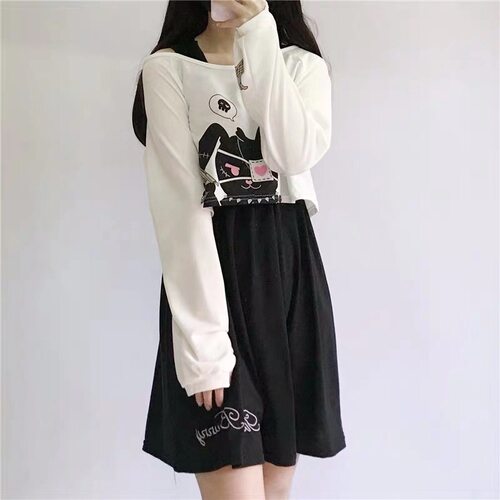 萝莉少女学生印绣花暴力兔连衣裙
