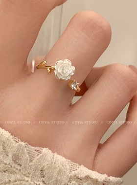 韩版新款小众设计山茶花戒指女配饰轻奢精致时尚闪锆百搭开口指环