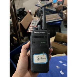 议价出摩托罗拉XIR P8200对讲机，数模两用，主机一台，和我联系