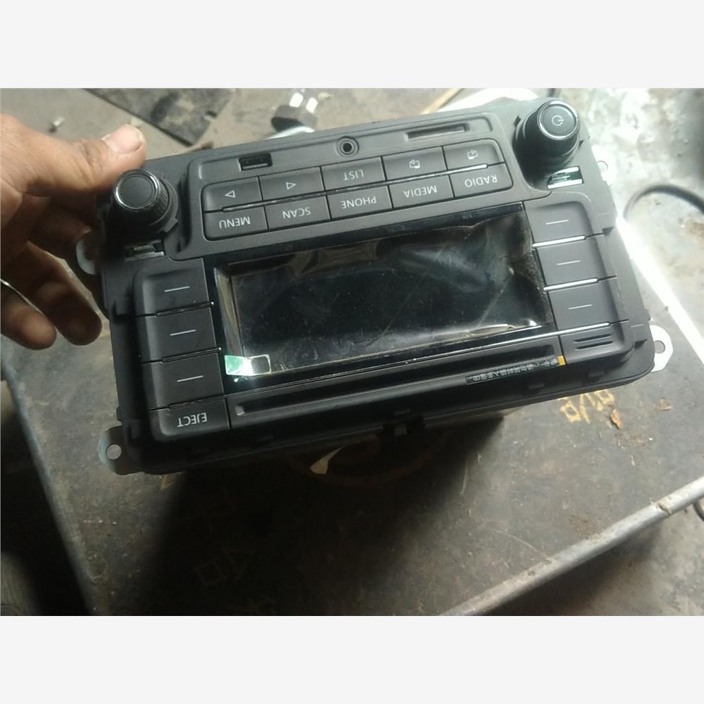 议价2016年大众迈腾领先版原车cd机，没有线束，有用的上的建议