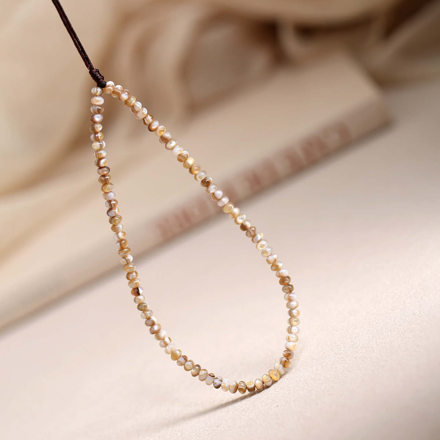 贝壳手机链挂绳挂件女款长包钥匙扣吊坠指环手腕绳简约腕带防丢摔