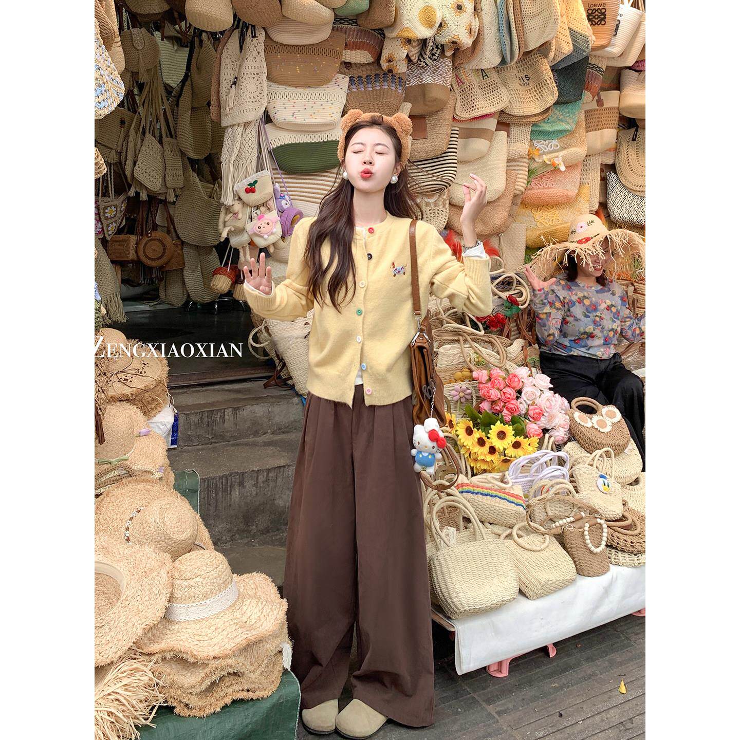 韩系早秋黄色刺绣毛衣外套女外穿宽松慵懒风针织开衫上衣