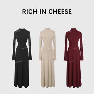 舒胡蕾 茶香可颂【半高领长裙】收腰连衣裙女款冬季气质修身内搭