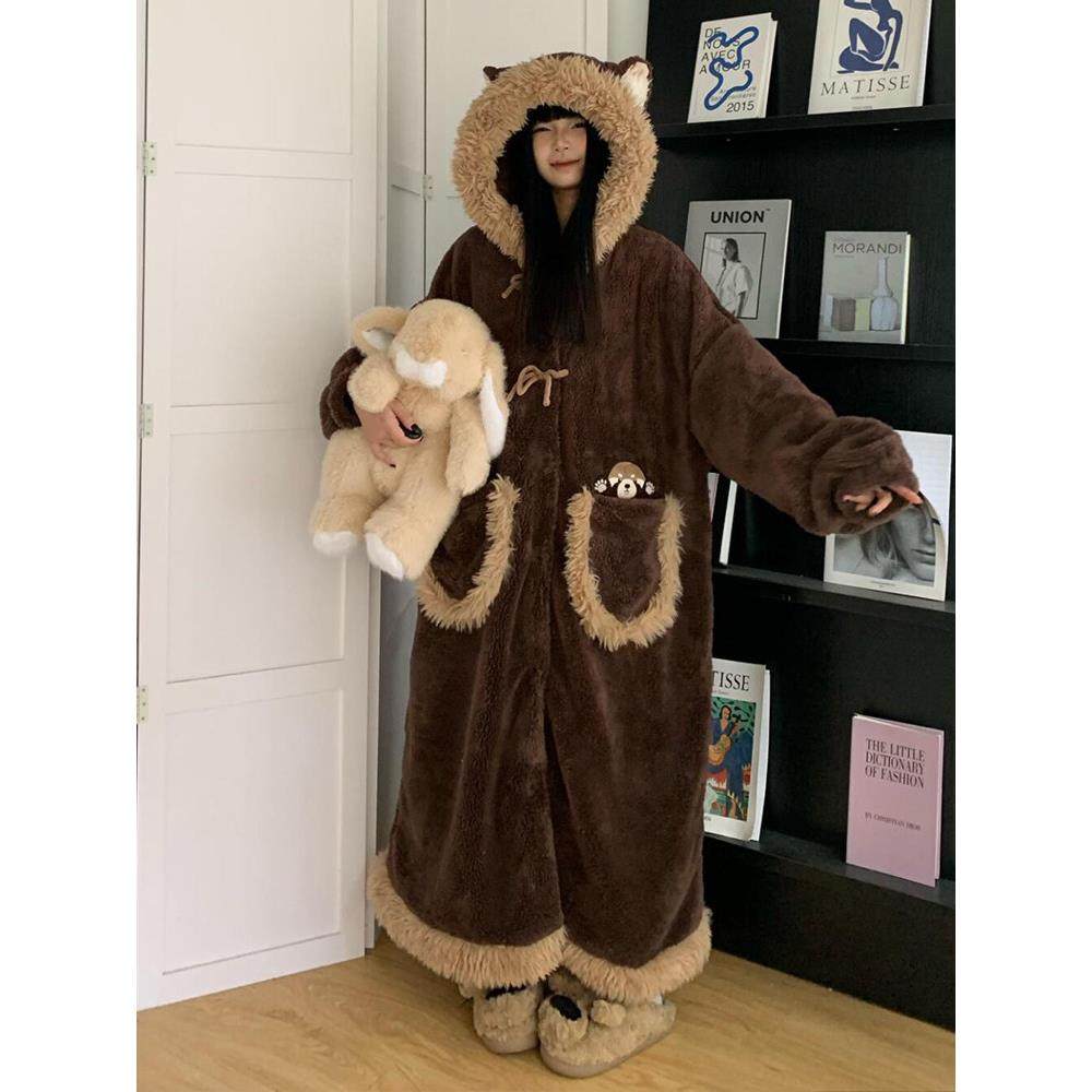 小浣熊珊瑚绒睡袍女款秋冬季加绒加厚保暖可爱睡衣冬天家居服套装