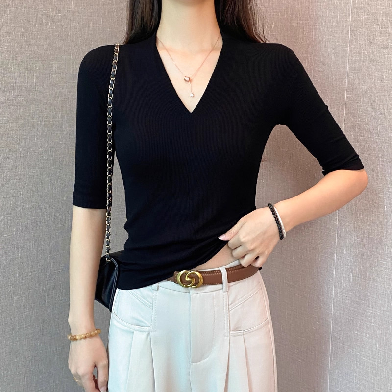 黑色螺纹针织深V领中袖t恤女春秋修身气质五分半袖打底衫百搭上衣