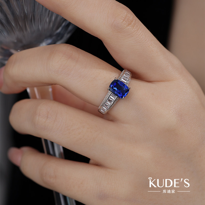 【库迪珠宝】1.7克拉培育蓝宝石方枕形戒指女士高级镶嵌轻奢钻戒