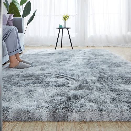 Plushcarpetbedroomgin