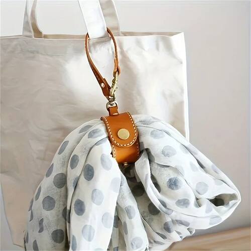1PC Multifunctional Travel Accessory Clip - Scarf Glove Hat