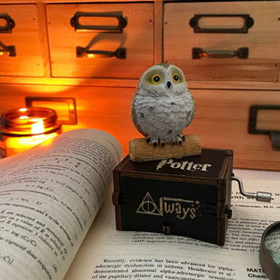 创意音乐盒手摇木质哈利波特八音盒摆件送男女朋友闺蜜情人节礼物