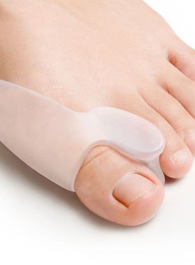 2pcs Hallux Valgus Silicone Gel Big Toe Separator Spreader O