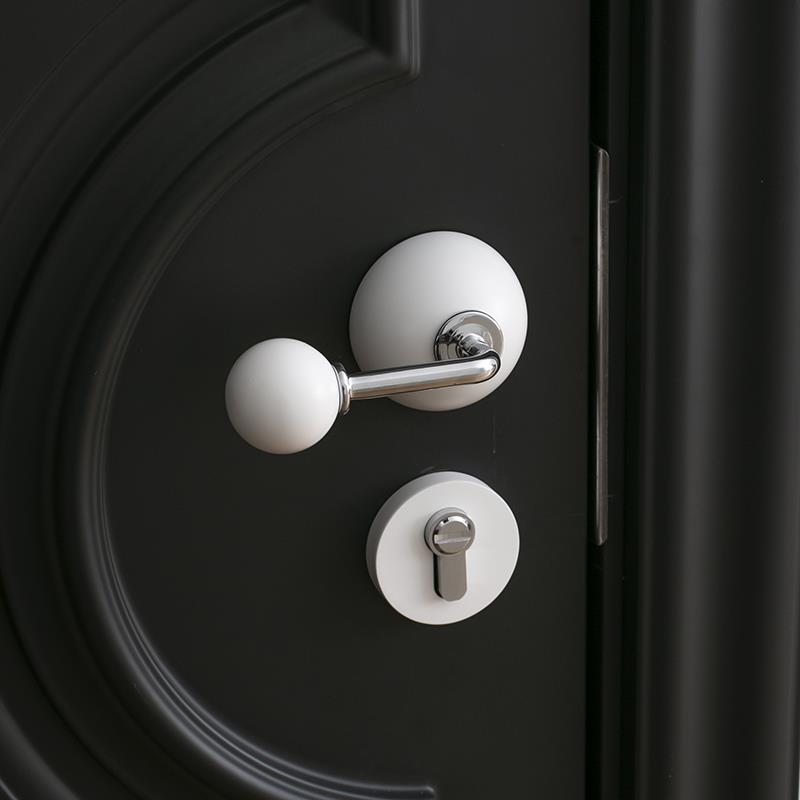 INDOORS法式极简银白色黄铜卫生间门锁纯铜静音家用球形锁门把手