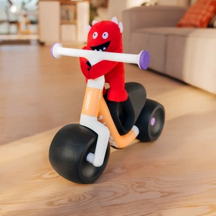 代购 WOW 儿童自平衡车不倒翁式 便携宝宝安全学步滑步车 美国WOOM