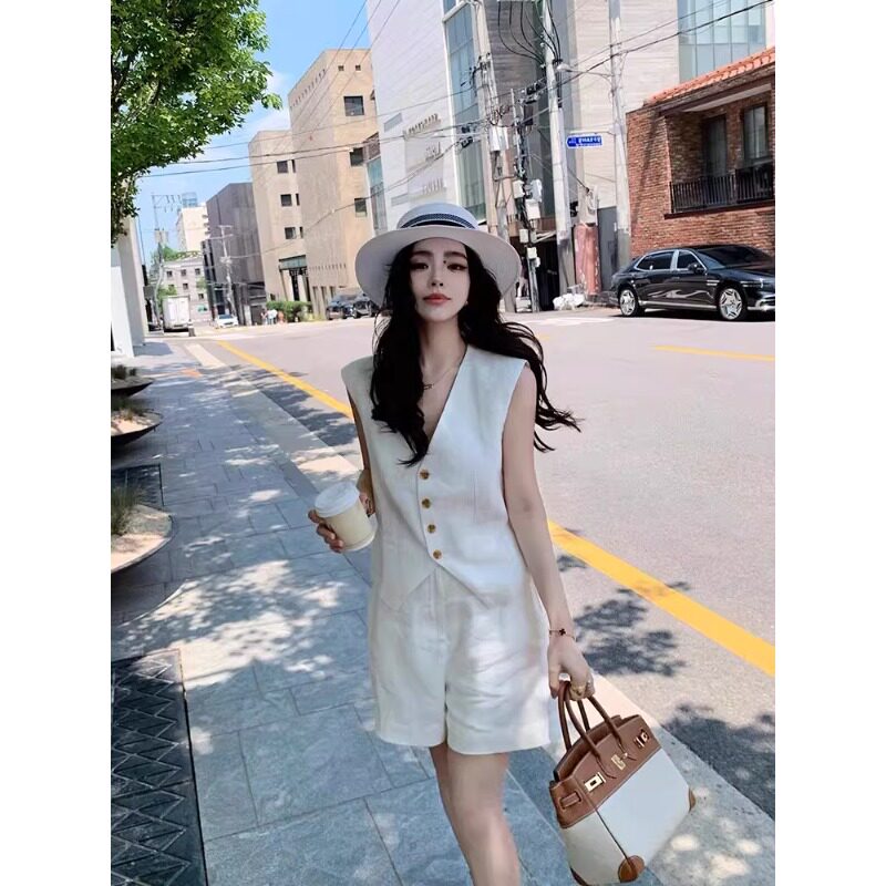 棉麻白色夏季套装女2026新款休闲时尚高级感无袖马甲短裤两件套潮