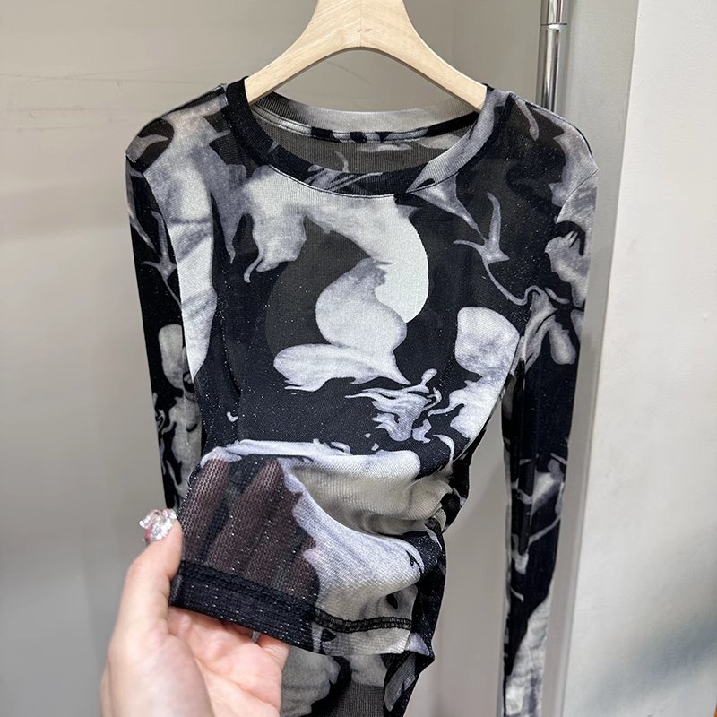 网纱打底衫女春秋薄款2025新款修身时尚显瘦水墨扎染亮丝长袖上衣