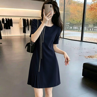 时尚显瘦圆领短袖连衣裙女夏季新款小个子洋气百搭减龄A字版裙子