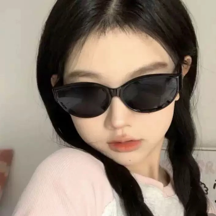 小太阳镜jennie同款墨镜女辣妹猫眼小框眼镜偏光防紫外线太阳镜
