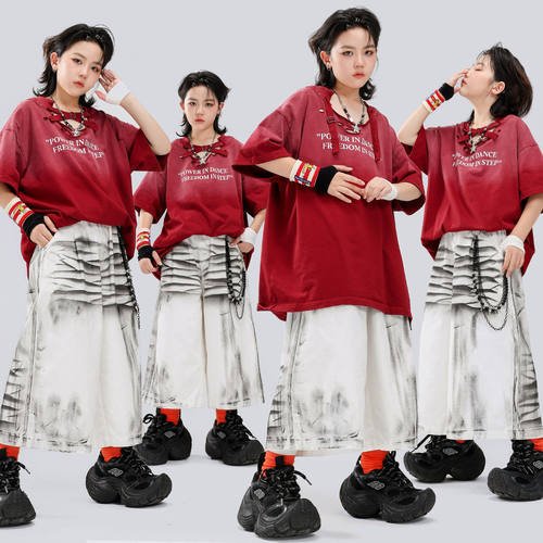 街舞男童演出潮服嘻哈儿童舞蹈套