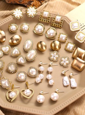 2024覆古金色几何珍珠耳