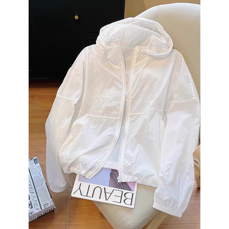 白色速干长袖连帽防晒衣女夏2025新薄款宽松透气户外运动休闲外套