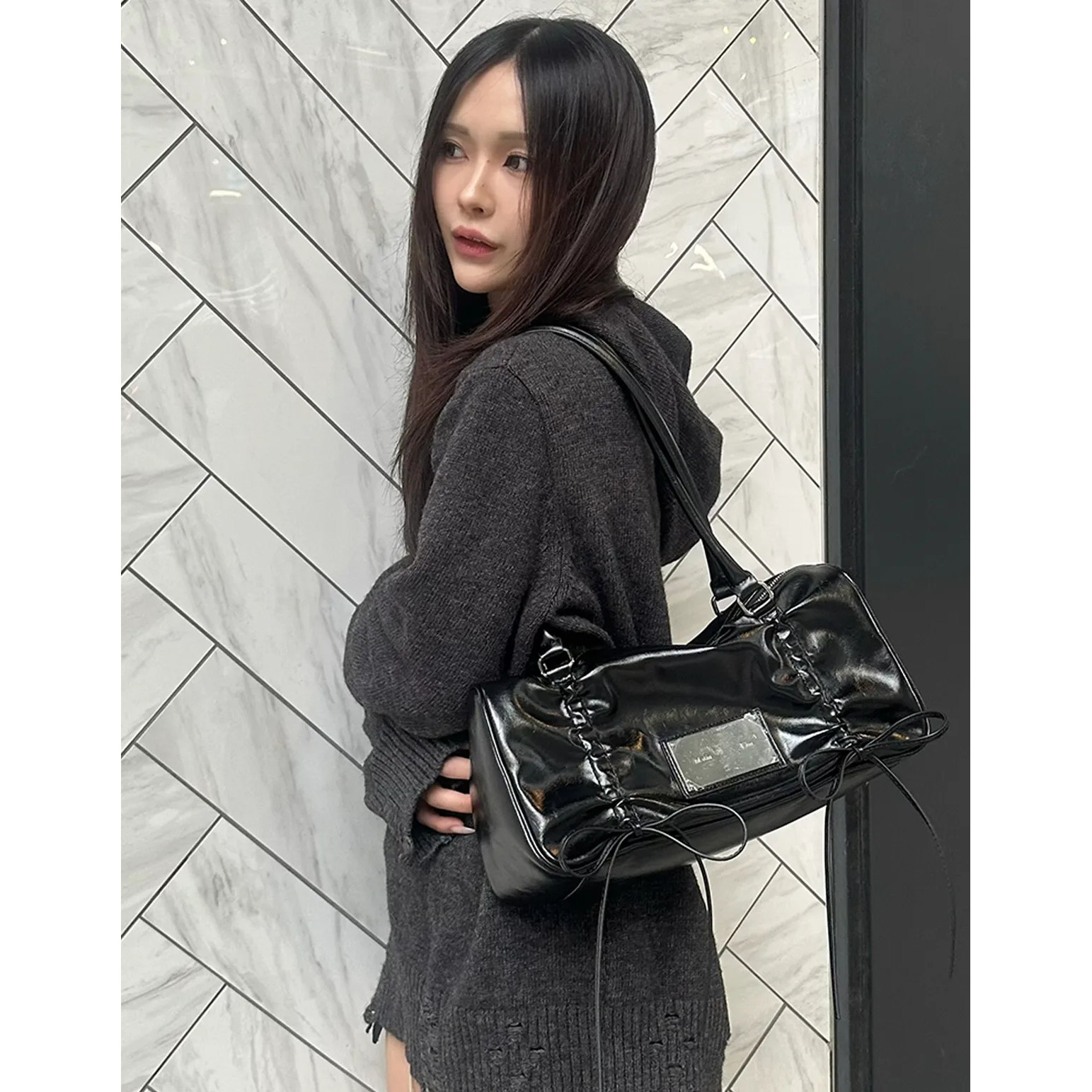 MatinKim小众抽绳褶皱单肩包