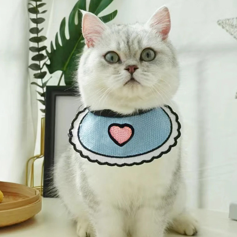 猫咪新款围脖手工小猫口水巾布偶用品可调节幼猫时尚可爱宠物围兜