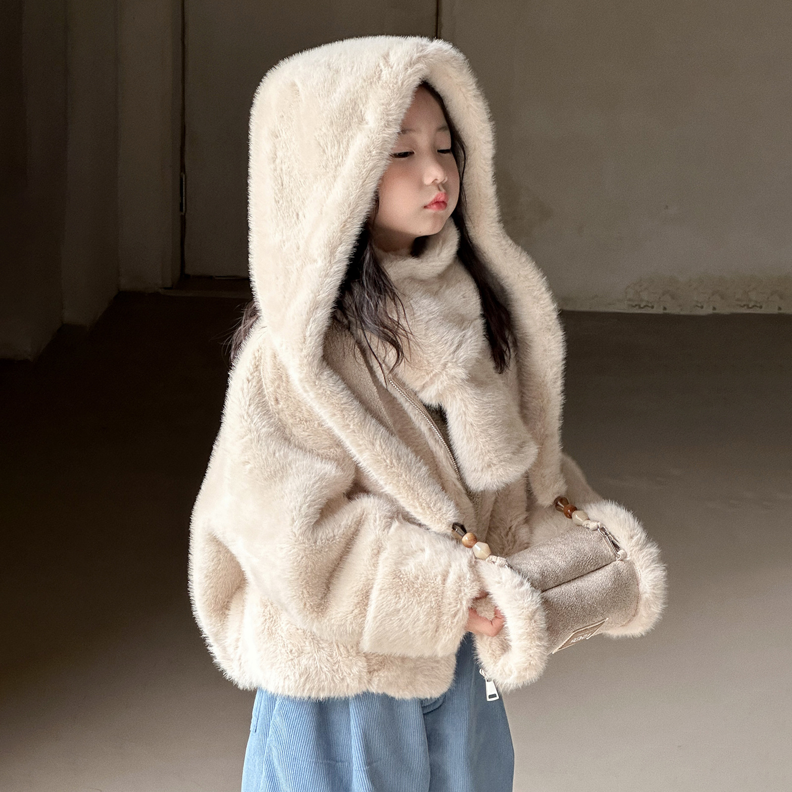 女童皮草外套富家千金保暖加厚三件套儿童洋气短款防水貂毛毛大衣