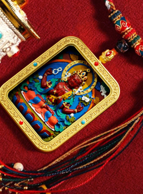 唐卡嘎乌盒藏式五爷绿度母扎基拉母黄财神十二生肖朱砂吊坠