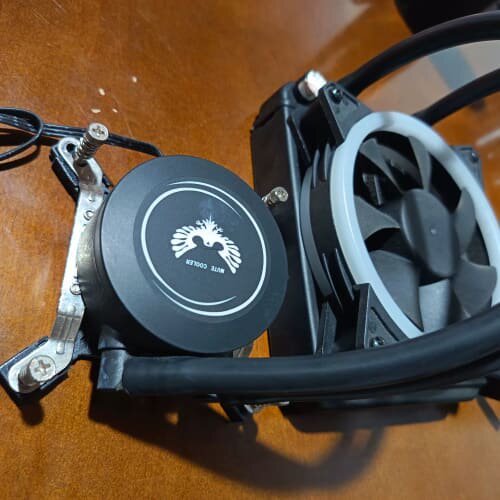议价MUTE COOLER暴冷先锋120水冷散热器，功能包好。成