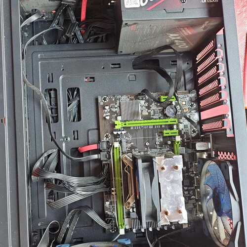 议价x79pro v2.3主板+2689cpu+ax400电源