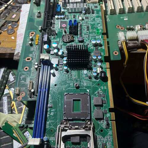 议价台湾 ROBO-8111VG2AR-Q77 B930B145